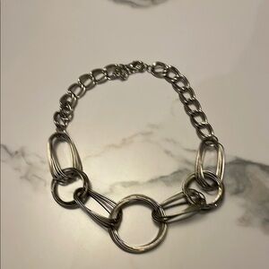 Elegant Silver coloured Chain Link Necklace